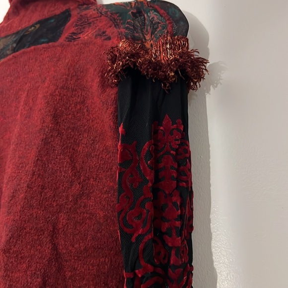 Creola Stylish and Unusual Vintage Sweater. Size S - Picture 6 of 10